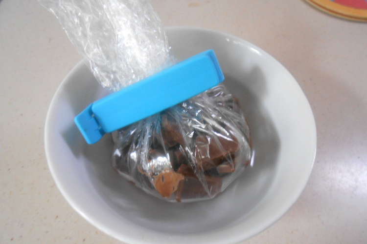 簡単な板チョコの湯煎溶かし レシピ 作り方 By ヤシコラビッチ クックパッド 簡単おいしいみんなのレシピが355万品