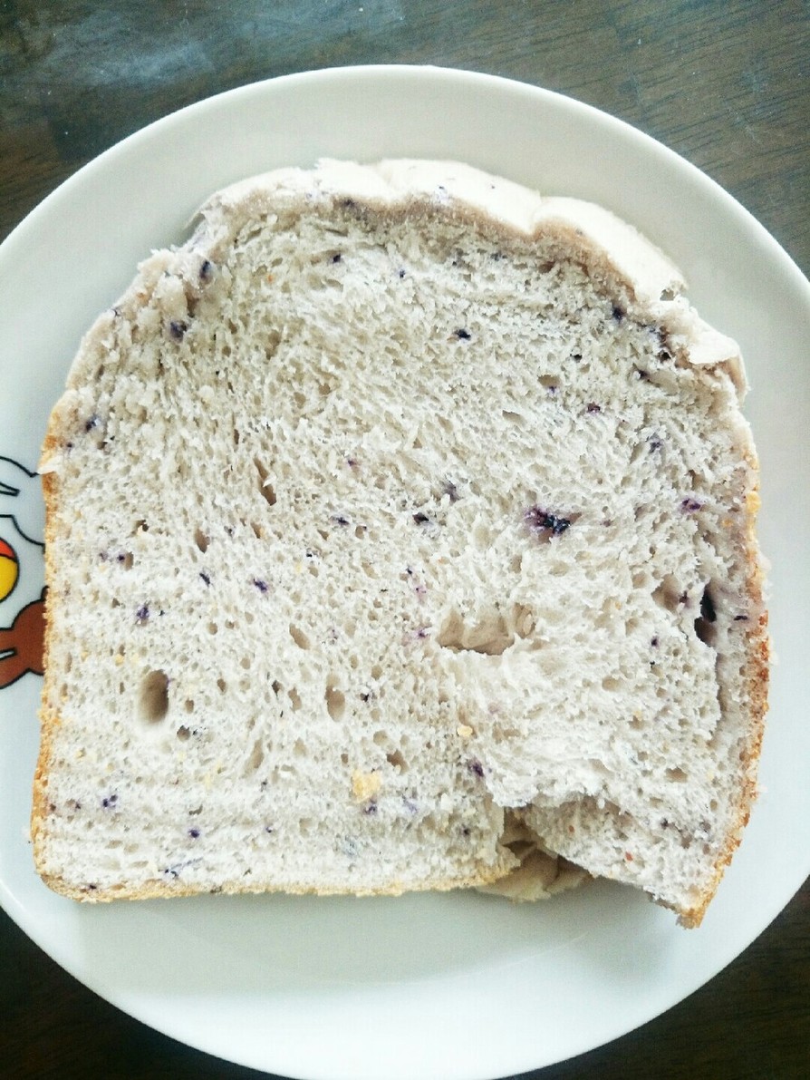 クリームチーズとブルーベリーの簡単食パンの画像