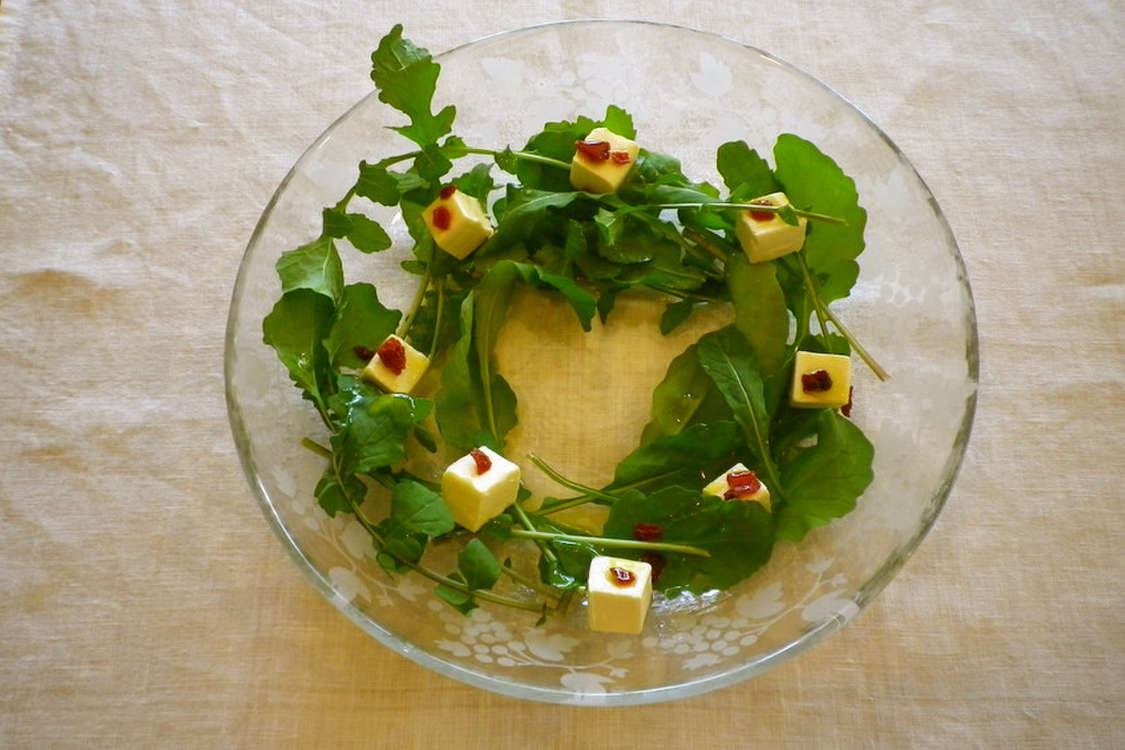 ハーブ料理 ルッコラの春色な前菜 レシピ 作り方 By Violets クックパッド 簡単おいしいみんなのレシピが379万品