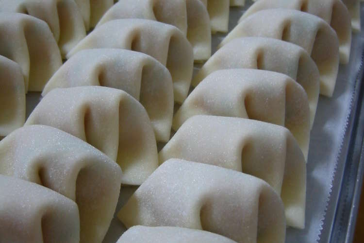 かわいい ひとくち餃子の包み方 レシピ 作り方 By Yu Ri クックパッド 簡単おいしいみんなのレシピが361万品