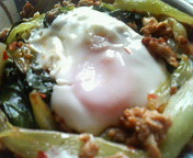 青菜とひき肉のピりカラ丼の画像