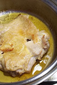 ビタクラフト鍋で鶏のエスニック甘辛焼蒸し