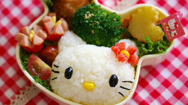 キティちゃん弁当 キャラ弁 レシピ 作り方 By Akinoichigo クックパッド 簡単おいしいみんなのレシピが360万品