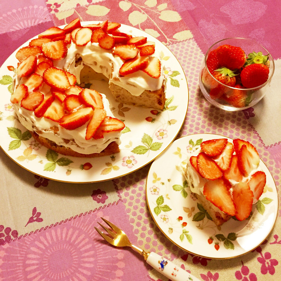 贅沢至福の超苺ケーキ☆ヨーグルトクリームの画像