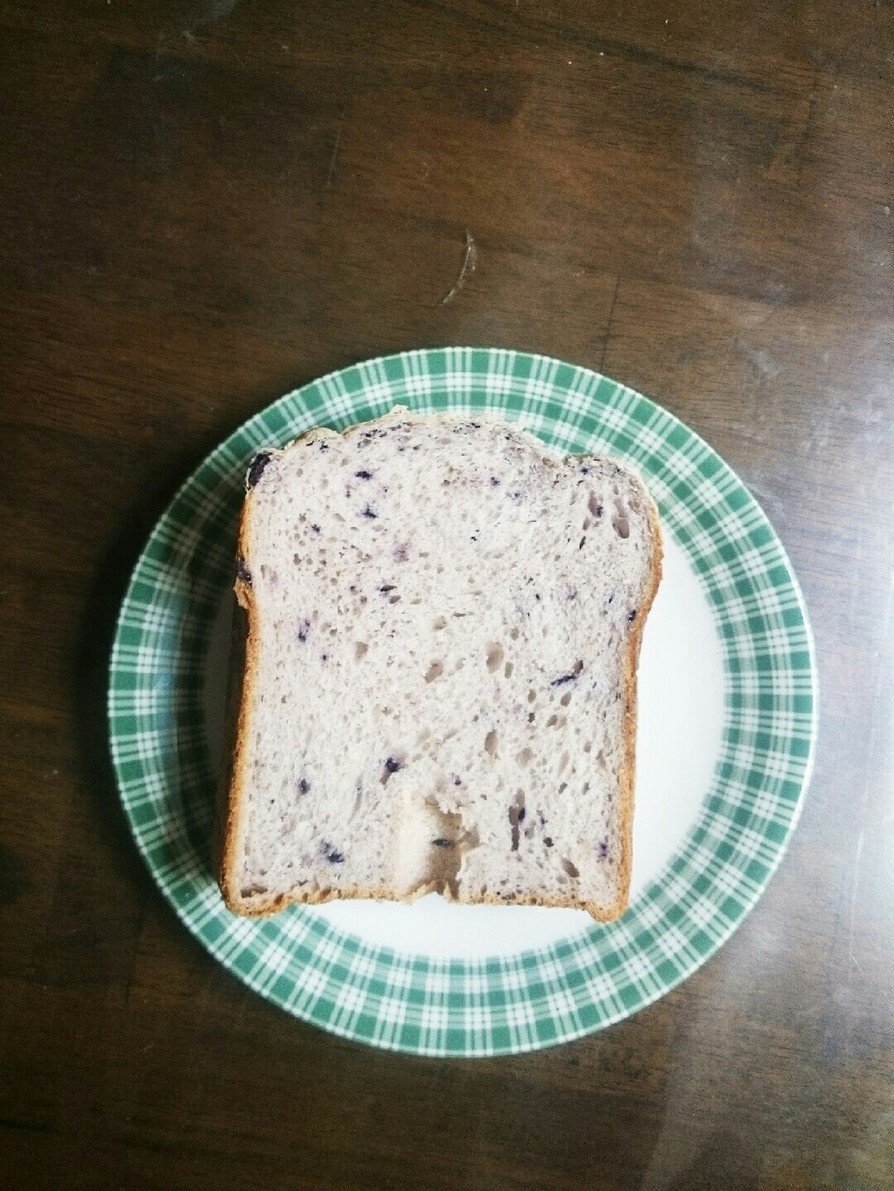 HB ブルーベリーとヨーグルト食パンの画像