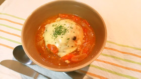 肉詰め玉ねぎのトマト煮込み
