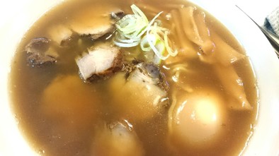 【めざせプロ！】Wスープ醤油ラーメンの写真