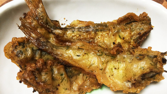 誰でも簡単 骨も食べれるハタハタの唐揚げ レシピ 作り方 By 3ｕｋ クックパッド 簡単おいしいみんなのレシピが356万品