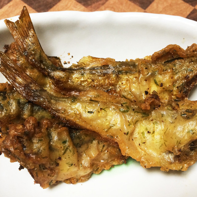 誰でも簡単 骨も食べれるハタハタの唐揚げ レシピ 作り方 By 3ｕｋ クックパッド 簡単おいしいみんなのレシピが359万品