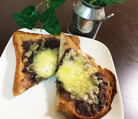 名古屋名物小倉トーストonチーズ