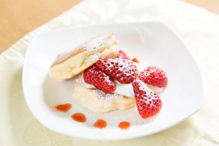 ふんわりパンケーキのいちご添え レシピ 作り方 By 滋賀県 クックパッド
