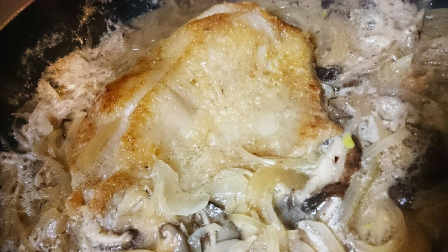 鶏モモ肉クリーム煮の画像