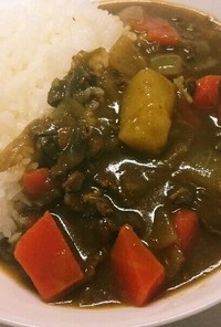 子供もぱくぱく鹿肉カレー