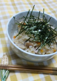 レンジで基本の炊き込みご飯(茶碗6杯分)