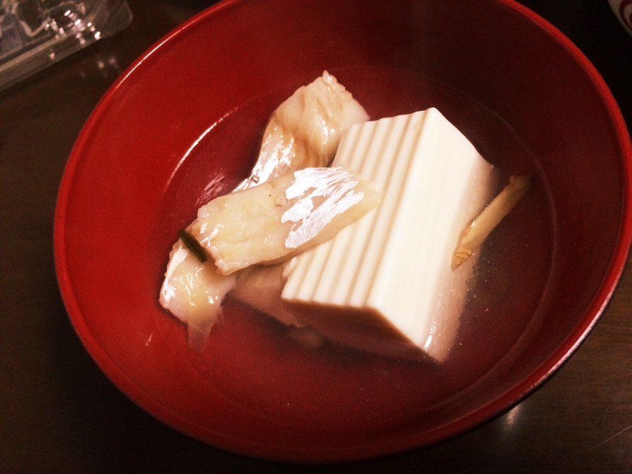 タラと豆腐のピリ辛スープの画像