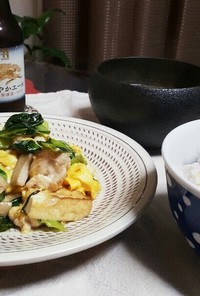 鶏肉、チンゲン菜、エリンギの中華卵炒め