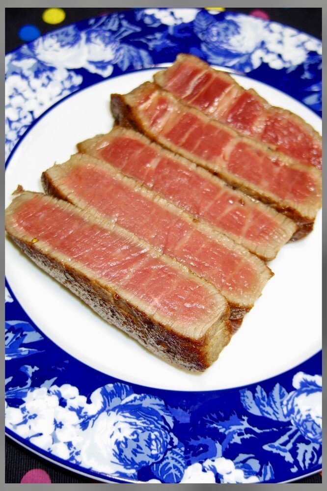 高級牛ヒレステーキ肉の柔らかい焼き方の画像