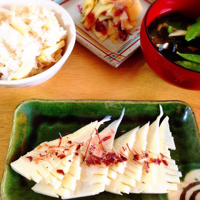 たけのこのお刺身 たけのこの下茹で方法 レシピ 作り方 By Misumisu07 クックパッド 簡単おいしいみんなのレシピが361万品