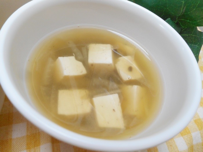 離乳食後期　豆腐とひじきのお味噌汁の画像