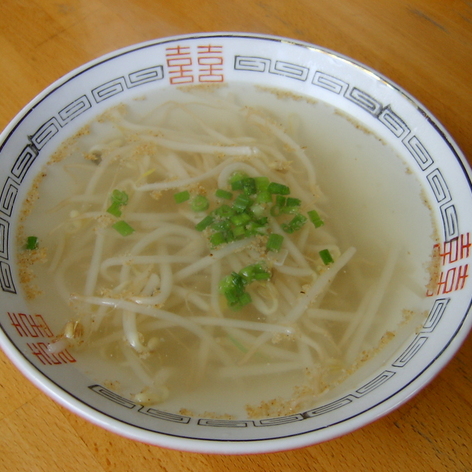 中華風簡単もやしスープ
