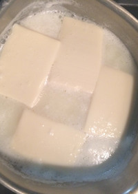 重曹で簡単に温泉湯豆腐的なふわとろ豆腐。