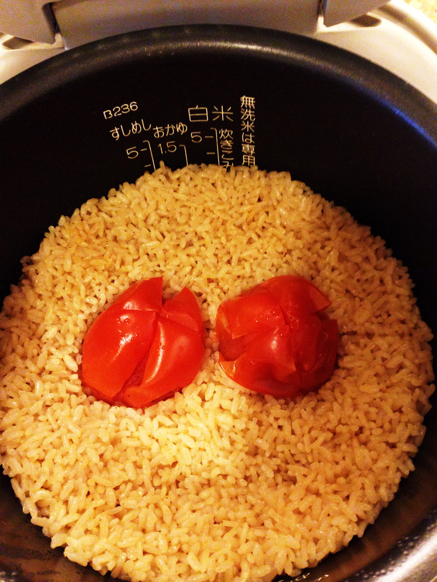 簡単☆炊飯器エバラ焼肉のたれでトマトご飯の画像