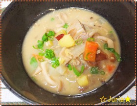 具沢山粕豚汁☆作り置き・酒粕生姜ほっこり