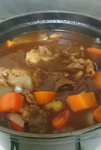 馬すじ肉でビーフシチュー