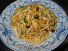 ピリ辛焼きうどん☆納豆入り