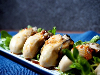 牡蠣のうまダレ中華和え 豆苗添えの写真