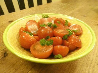 えごま油＆青じそドレの超簡単トマトマリネの写真