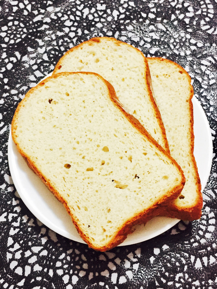 糖質制限◆HBで、ふんわり大豆粉食パンの画像