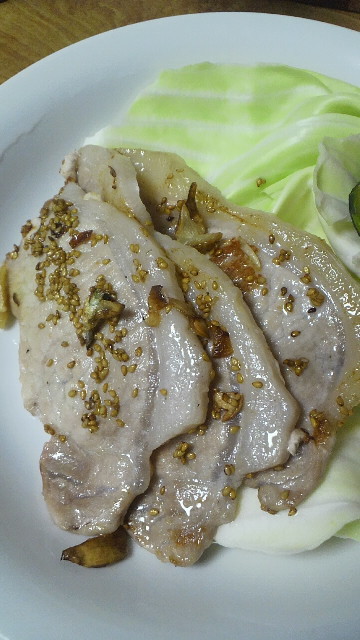 金ゴマパラパラ　豚の塩焼きの画像
