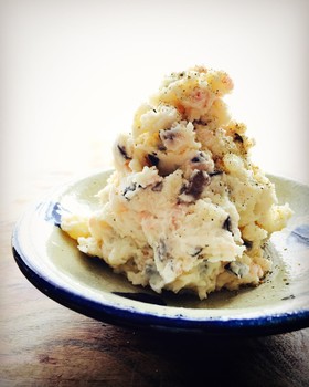 黒オリーブと紅生姜のポテトサラダ☆