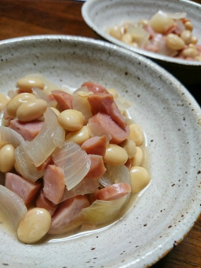 タンパク質豊富♡大豆とウィンナーのうま煮の写真