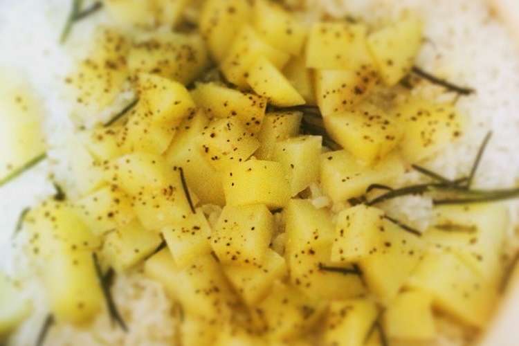 ローズマリーポテトの土鍋ごはん レシピ 作り方 By 東京野菜カンパニー クックパッド 簡単おいしいみんなのレシピが350万品