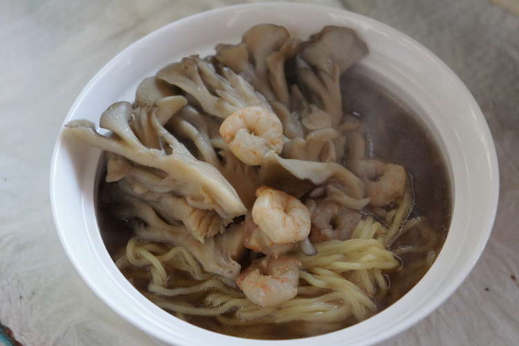 舞茸ラーメン レシピ 作り方 By 北海のトドラ クックパッド