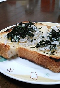 バター香る♬湘南しらすトースト