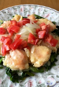 鮭の天ぷらと新玉ねぎの サラダ