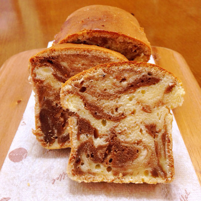 チョコバタークリームチーズパウンドケーキの写真