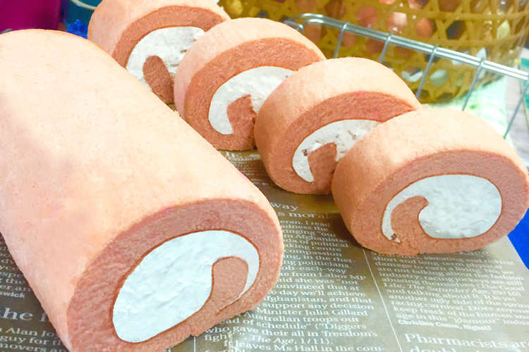 桜のロールケーキ レシピ 作り方 By りぽりんovo クックパッド