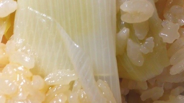 長ネギと麺つゆだけ 炊き込みご飯 レシピ 作り方 By 迷探偵みぃこ クックパッド 簡単おいしいみんなのレシピが359万品