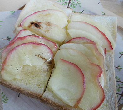 りんごトーストの写真
