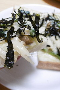 小松菜とエリンギのチーズトースト