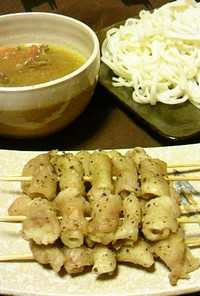 鶏皮焼きとり串と…鶏胡麻つけ麺スープ