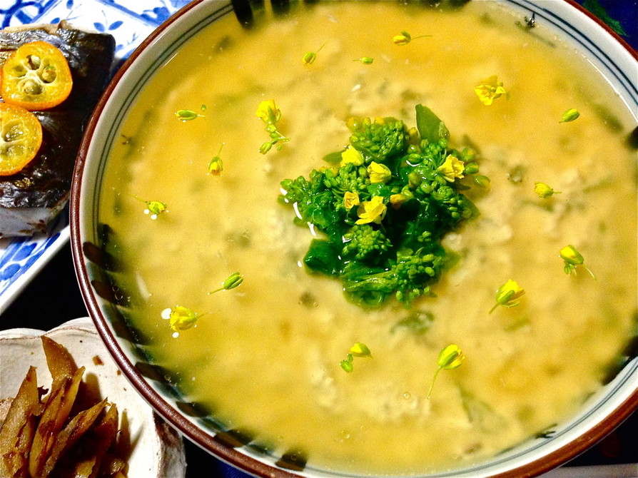 鶏ひき肉と豆腐の菜の花蒸しの画像