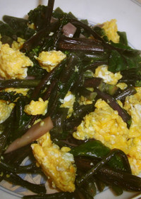 紅菜苔と卵の炒め物