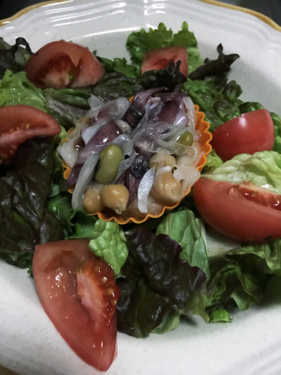 簡単☆ホタルイカと新玉ねぎの豆サラダの写真