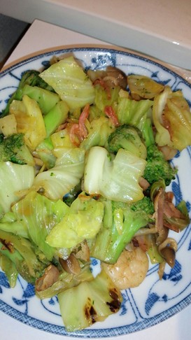 えびとキャベツの中華炒め