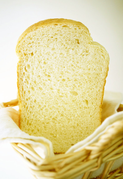 HB早焼き♪ふわリッチな生クリーム食パンの写真
